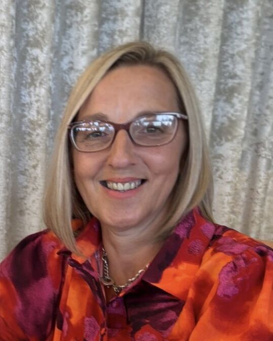 Julie Cain